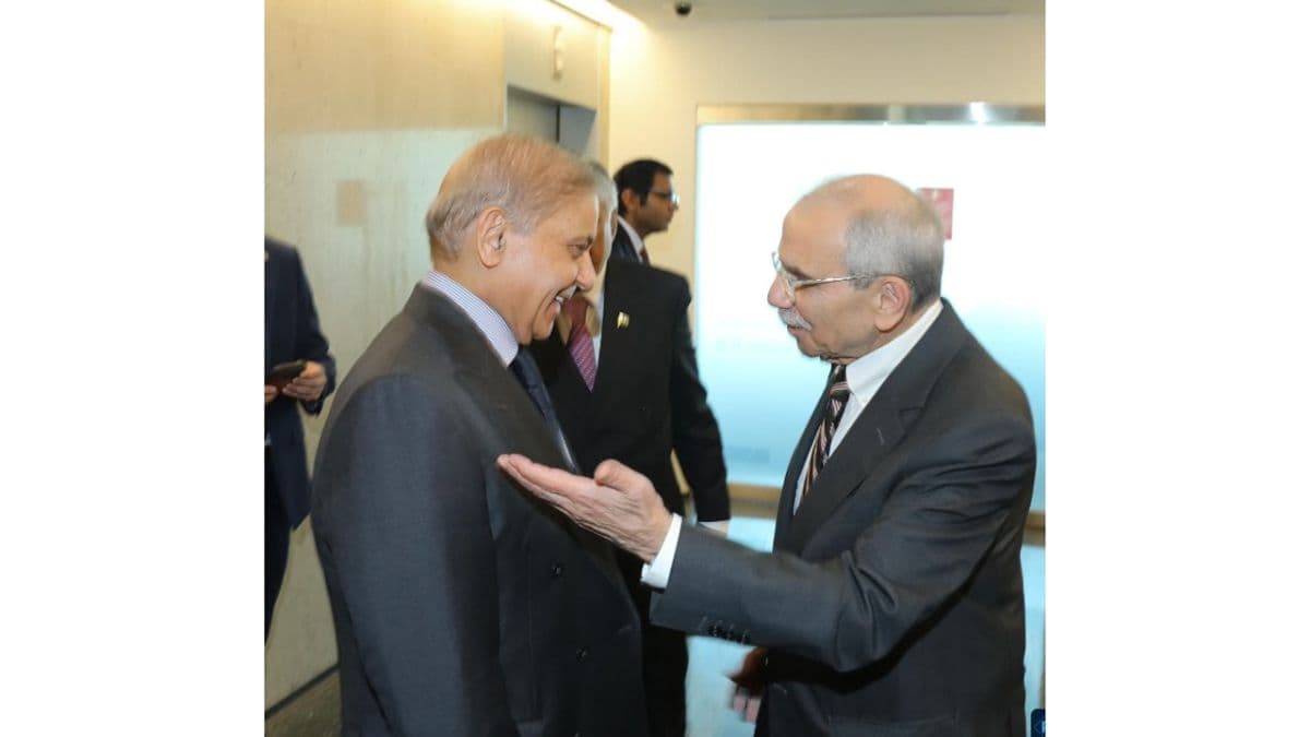سلام مع نظيره الباكستاني: مواصلة الضغط لانسحاب إسرائيل ووقف اعتداءاتها ودعم سلطة الدولة
