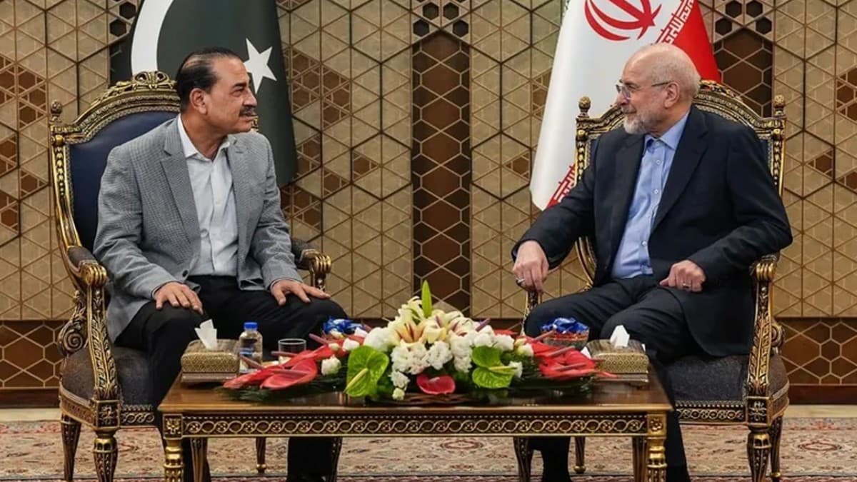 اجتماع لافت في طهران.. السعودية وتركيا وباكستان على الطاولة