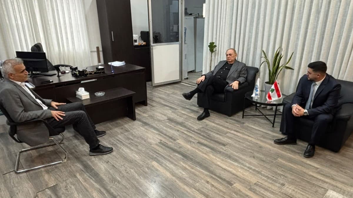 البستاني يزور مصلحة تسجيل السيارات في الأوزاعي ويشيد بتحسّن الأداء الإداري والتنظيم في الفرع